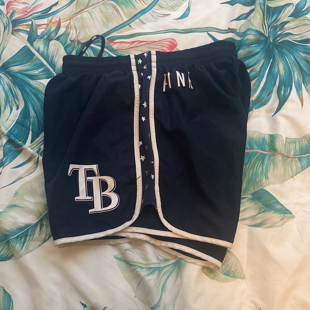 Tampa Bay Rays VS Pink Shorts - Picture 4 of 5